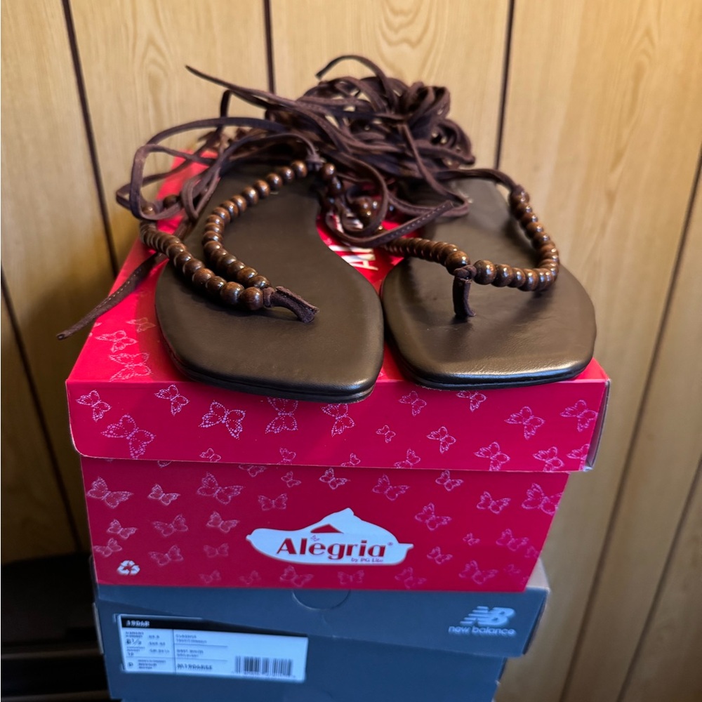 Jeffrey Campbell Brown Sandals Braided Thong Design
